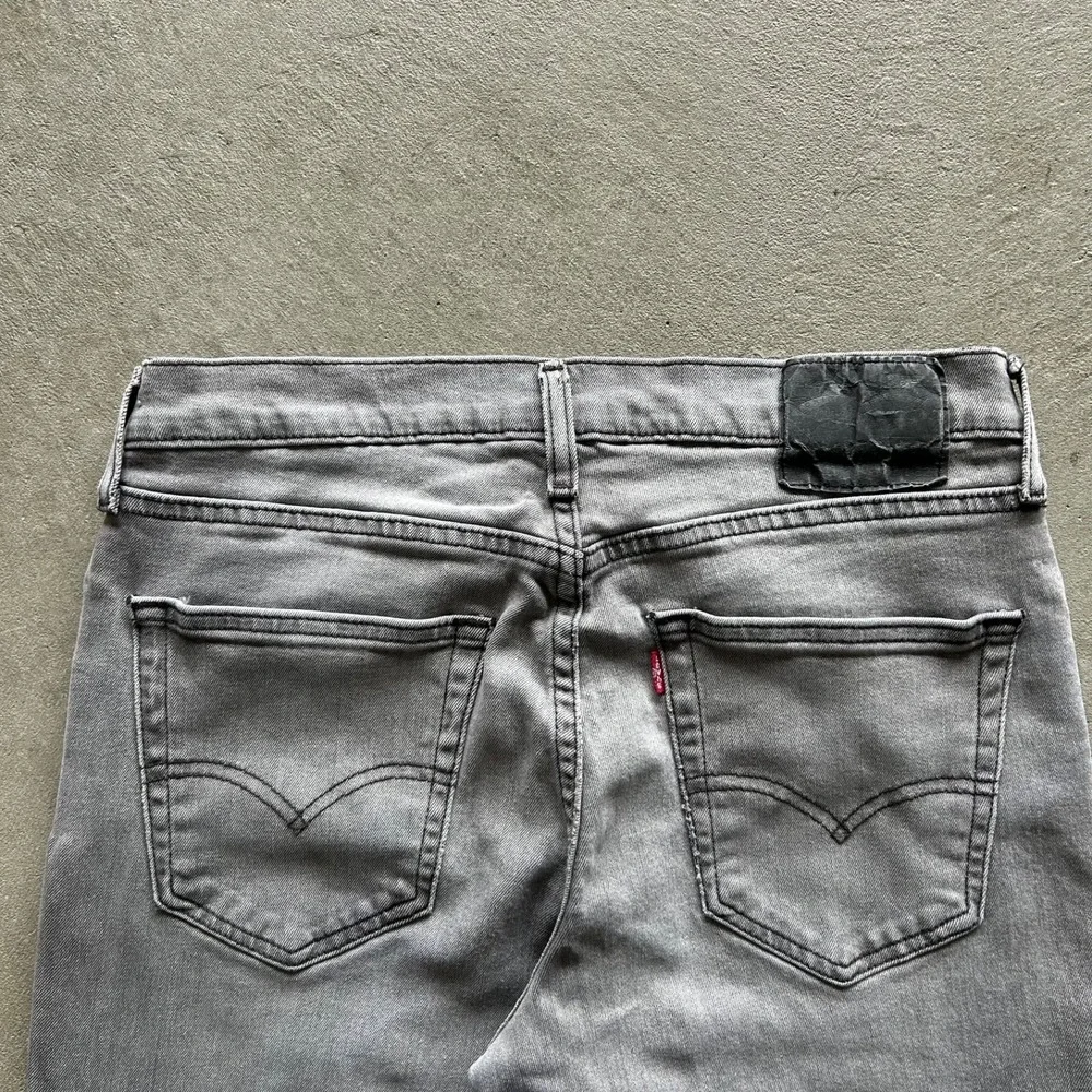 Levis 541 Jeans Size 31x32 Faded Black Gray Light Wash‎ Denim Athletic Tapered